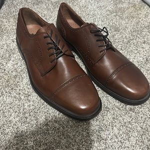 Mens Bostonian Brown dress shoes